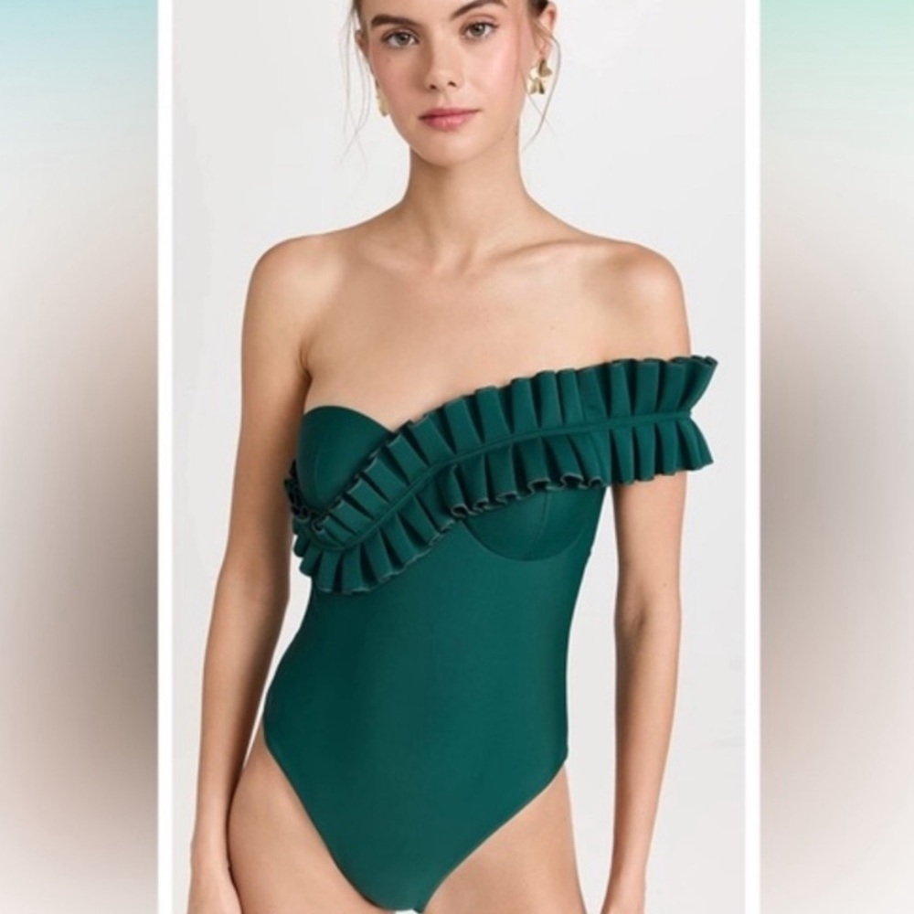 Andrea Iyamah swim